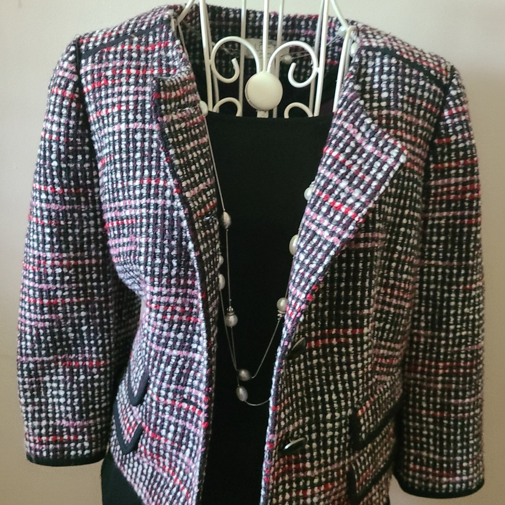 Ann Taylor LOFT Tweed Cropped jacket size 10p/8reg